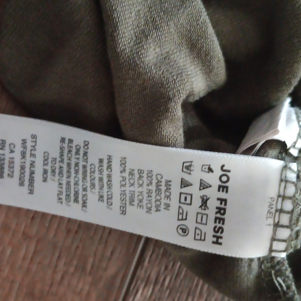 Joe Fresh top - Picture 5 of 6